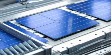 AIE : “Le monde a besoin de chaînes d’approvisionnement en panneaux solaires plus diversifiées”