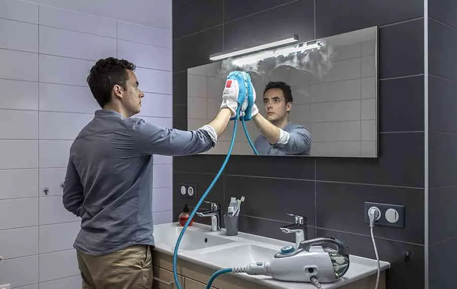 "l'appareil tout en un" qui nettoie, désinfecte et assainit les surfaces grâce à la puissance de la simple vapeur d'eau : nettoyeur à vapeur