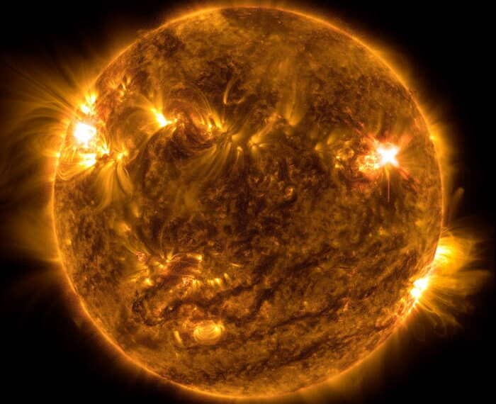 soleil éruption