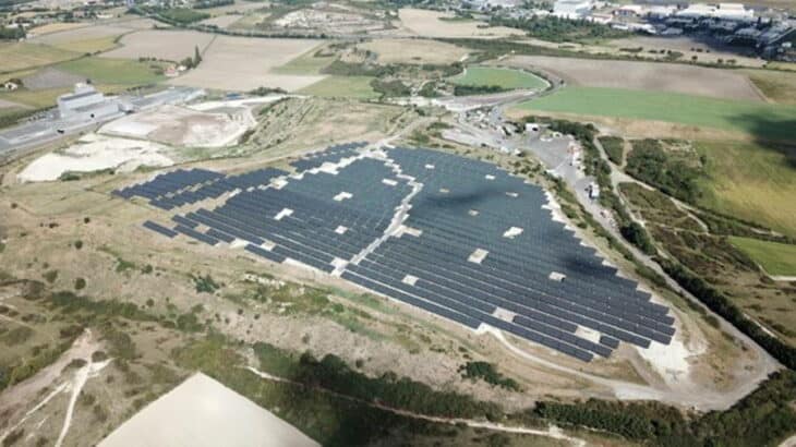Une centrale photovoltaïque sur le site de stockage de déchets de Puy-Long à Clermont-Ferrand