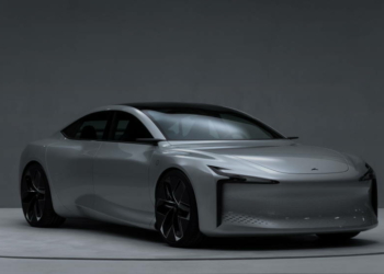 Hopium machina vision : la toute 1ère berline propulsée à hydrogène au monde
