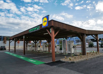 ABB E-mobility équipe les toutes premières E-stations Lidl