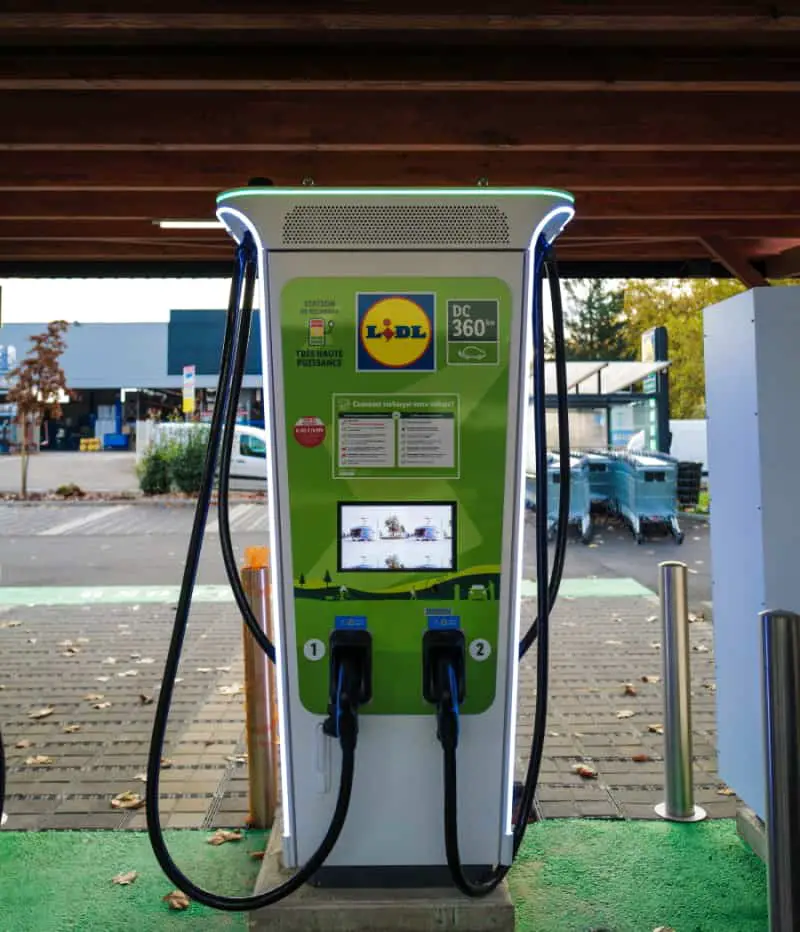 ABB E-mobility équipe les toutes premières E-stations Lidl 2
