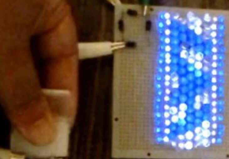 Ce nanogénérateur à base de ruban adhésif peut allumer plusieurs centaines de LED.