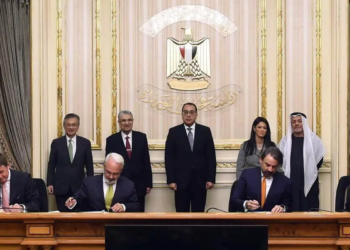 AMEA Power : 1 GW d'énergie éolienne et solaire en Égypte