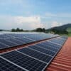 Quels sont les panneaux solaires les plus performants pour votre production énergétique ?