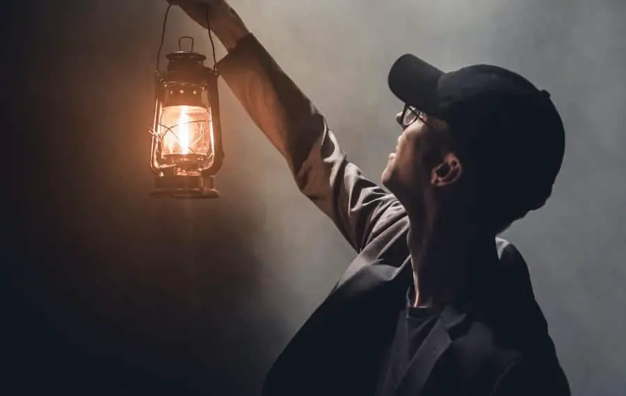 Préparez-vous aux coupures de courant avec une lanterne LED rechargeable
