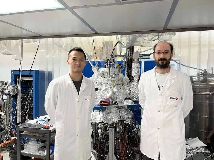 Un nouveau procédé accroît l'efficacité des cellules solaires bifaciales à couche mince CIGS 2