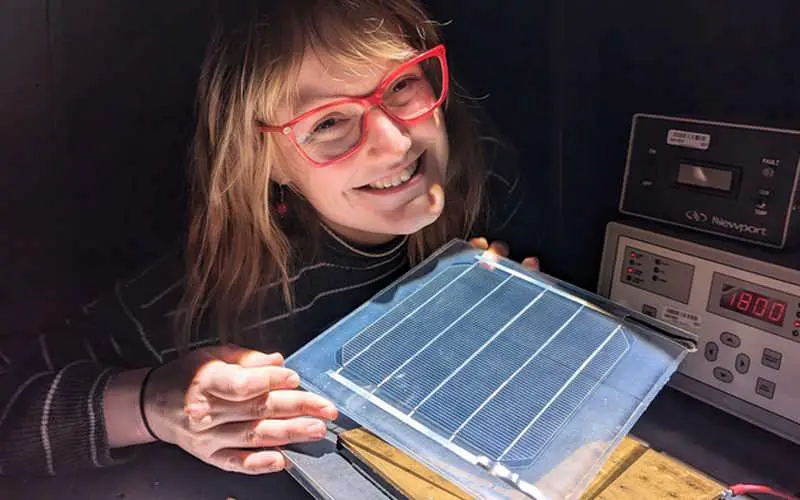 Nouvelle méthode pour mesurer avec précision la puissance des panneaux solaires à double face