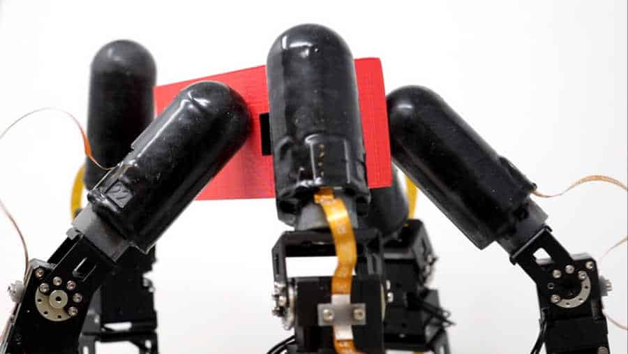 La main d'un robot capable de fonctionner dans le noir sans vision 3