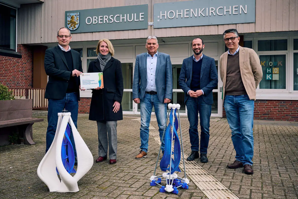 Deutschland: Pilotprojekt für Vertikalachsen-Windkraftanlagen in Schulen