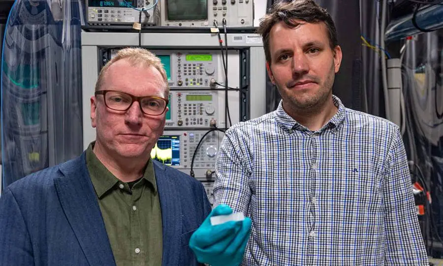 Les puces en niobate de lithium vont elles détrôner le Silicium ? 2
