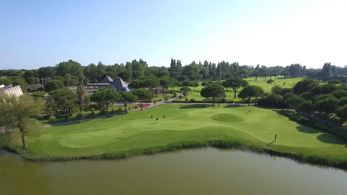 Économie d'eau : Le Golf de la Grande-Motte voit en UV