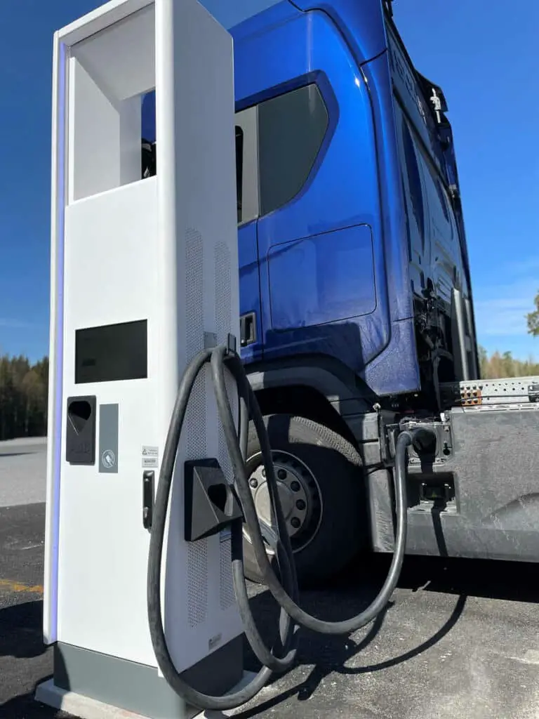 En route vers une recharge des véhicules lourds plus rapide 2