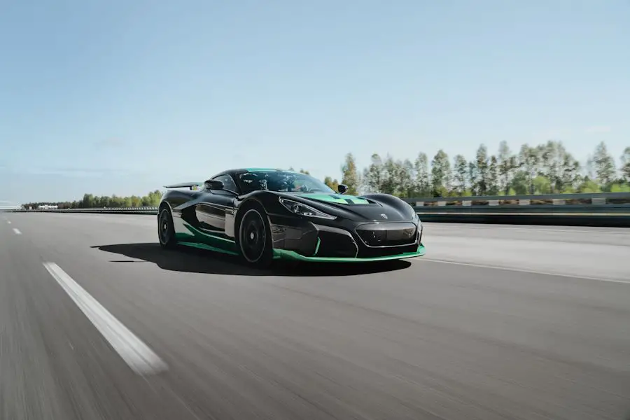 Rimac Nevera : la reine des véhicules électriques écrase 23 records 2