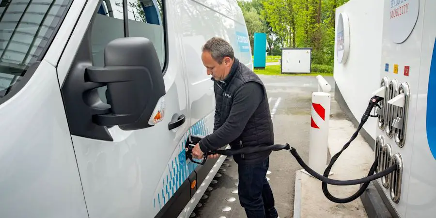 Mobilité verte : découvrez le Renault Master Van H2-TECH 4
