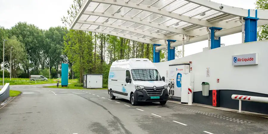 Mobilité verte : découvrez le Renault Master Van H2-TECH 3