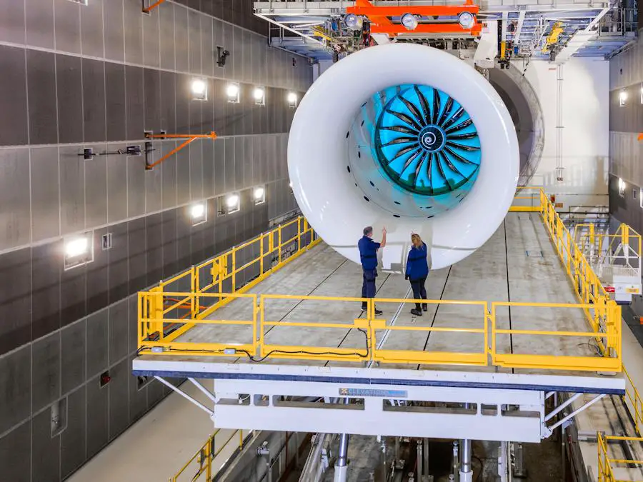 Rolls-Royce accroît l'efficacité des moteurs d'avions avec l'UltraFan 4
