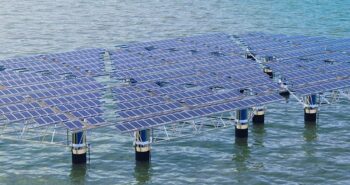 L'énergie solaire flottante : une réponse à la rareté des terres