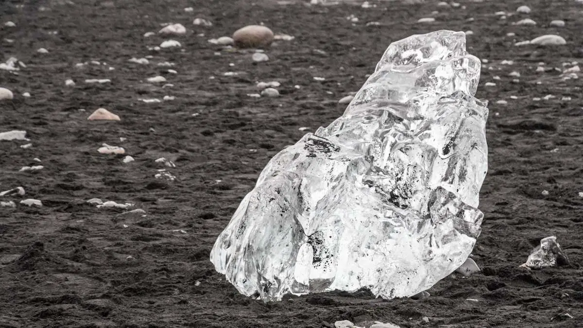 Comprendre les cristaux qui défient la conductivité thermique