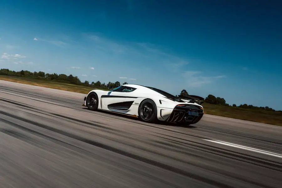 Regera : Le bolide suédois qui va de 0 à 400 km/h en 20,68 secondes 3 Regéra : Une Puissance Suédoise Imbattable, avec un 0-400-0 km/h en Moins de 29 Secondes