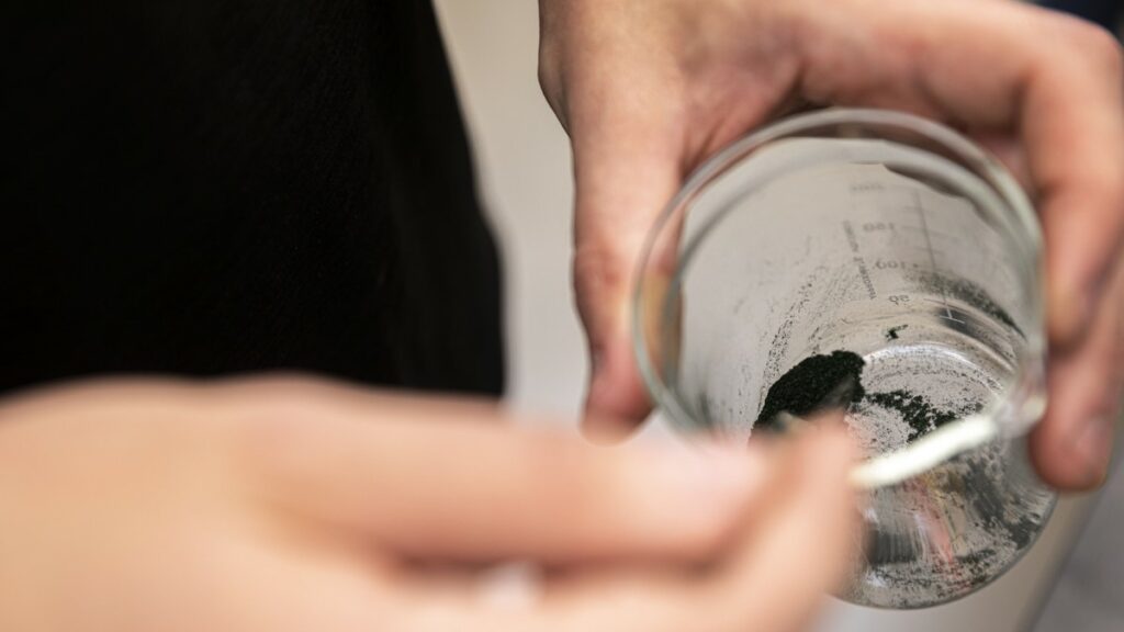 Découverte d'une nouvelle génération de bioplastiques à base de spiruline 3 Découverte d'une nouvelle génération de bioplastiques à base de spiruline