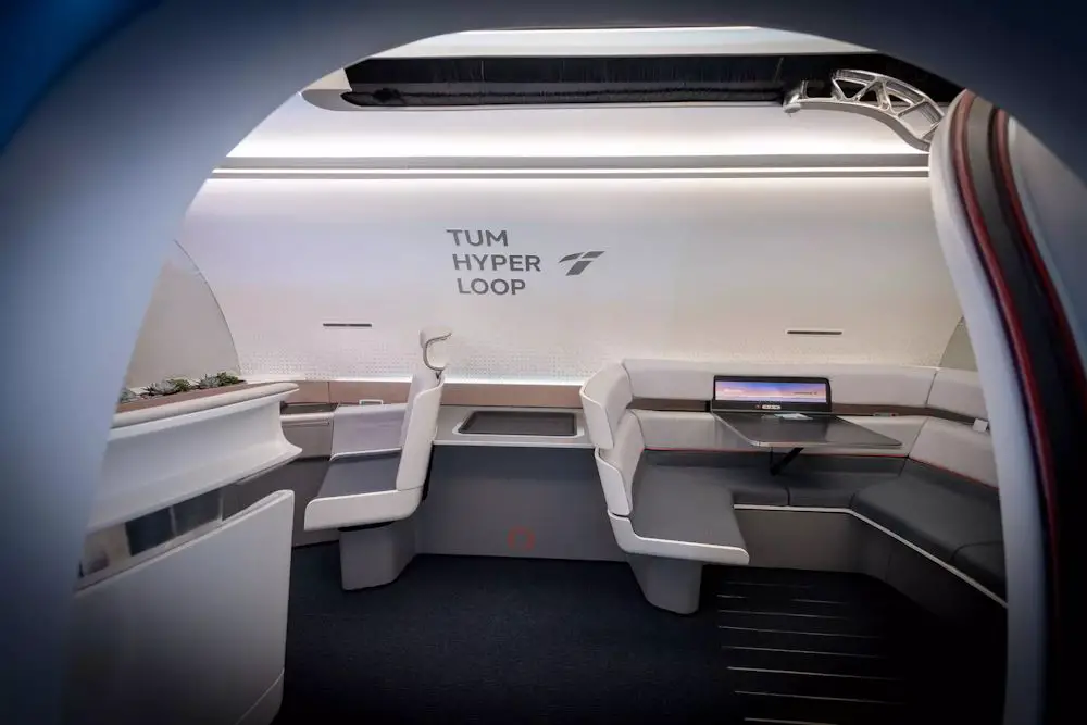 Ouverture de la première piste d'essai Hyperloop certifiée en Europe 3