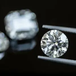 Le diamant, solution brillante à la contrefaçon selon des chercheurs