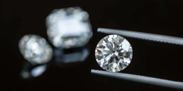 Le diamant, solution brillante à la contrefaçon selon des chercheurs