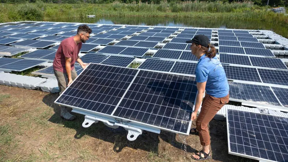 La technologie solaire prend l'eau : bonne ou mauvaise idée ? 2