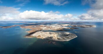 La plus grande centrale solaire du nord du Canada dans une mine de diamant