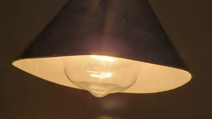 Une brillante idée : des lampes qui combattent la pollution intérieure