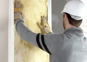 Rénovation énergétique : est-ce un bon investissement lors de l'achat d'un bien ancien ?