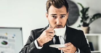 Coup de boost ? Le café du matin pourrait être un placebo