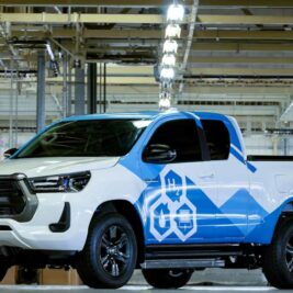 Toyota dévoile un prototype de pick-up Hilux à hydrogène