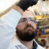 Des chercheurs conçoivent une batterie qui fonctionne sans membrane ni eau