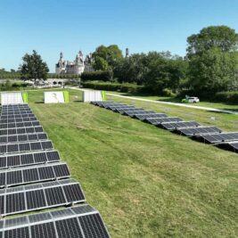 Chambord Live : 280 panneaux solaires pour une scène éclairée en vert