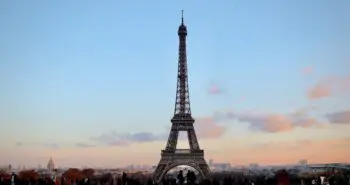 SolarEV City : le concept qui pourrait transformer Paris et ses environs