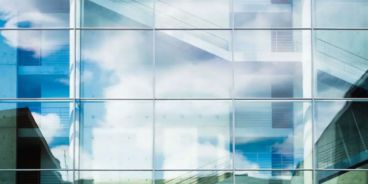 Fenêtres dynamiques : découvrez le matériau aux 3 modes surprenants