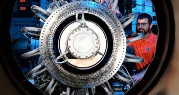 Rolls-Royce et Easyjet prouvent qu'une combustion à 100 % d'hydrogène peut faire décoller un avion