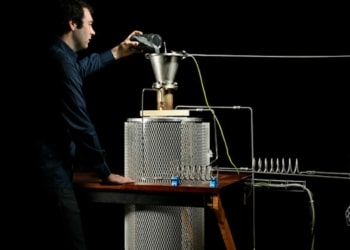 Comment la poudre de fer pourrait transformer le stockage d'énergie ?
