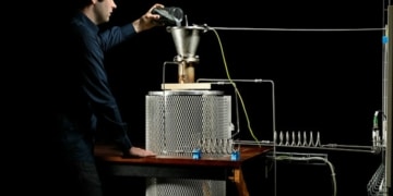 Comment la poudre de fer pourrait transformer le stockage d'énergie ?