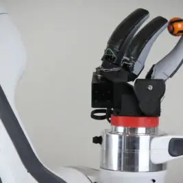 La main robotique à 3 doigts qui imite la dextérité humaine