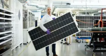 HELIUP lève 20 ME pour développer sa technologie de panneaux solaires légers