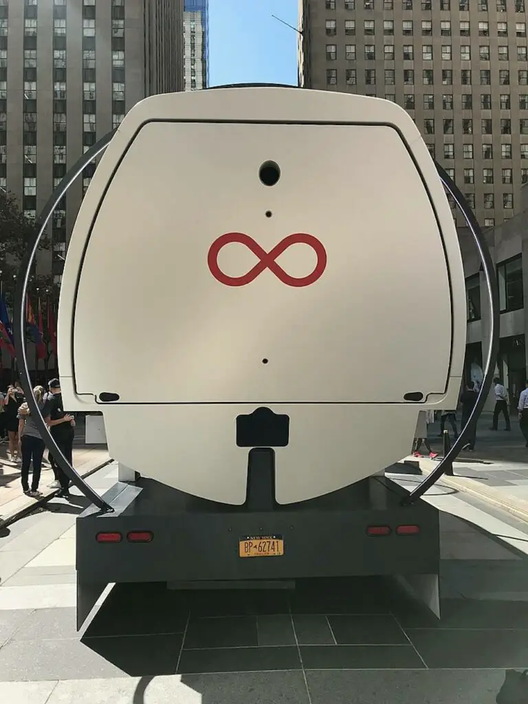 Comment rester connecté à 1000 km/h dans l'Hyperloop ? 6