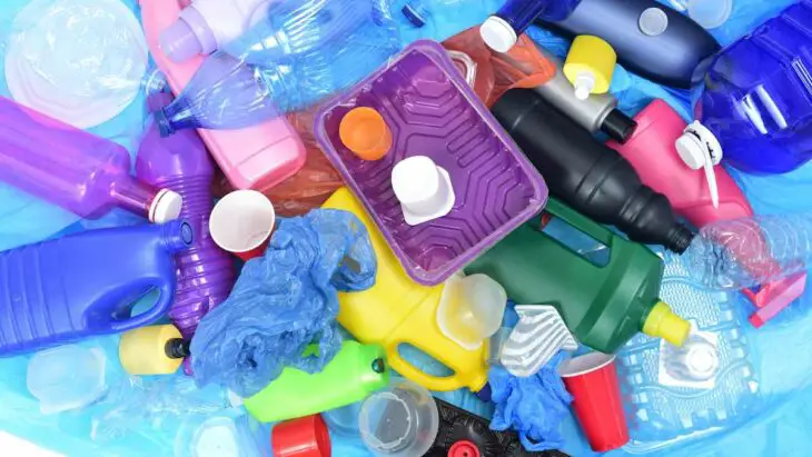 Le traité mondial sur les plastiques, une solution à la source ?