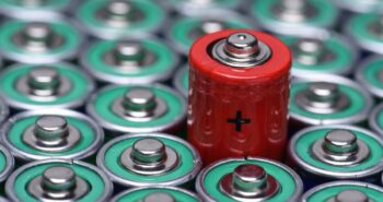 Batteries au lithium-métal, une solution explosive à un vieux problème