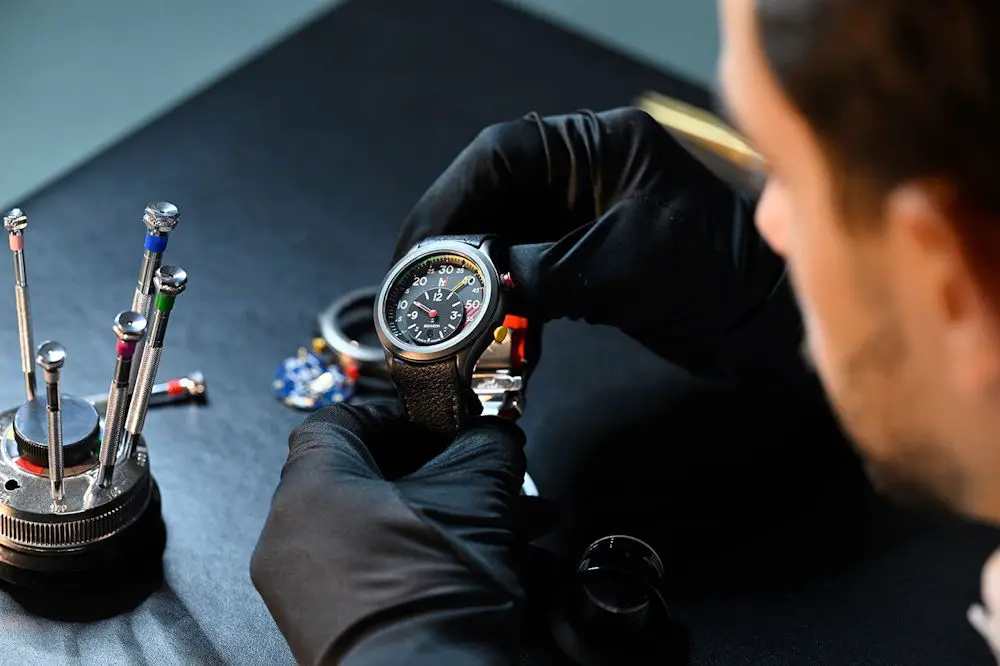 La première montre avec un cœur en silicium est française 5