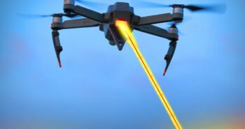 Des lasers à fibre plus puissants pour contrer la menace des drones