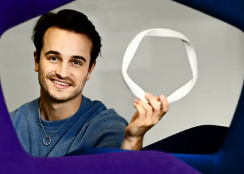 De l'Eurovision à la modélisation du plasma : l'histoire étonnante de Ralf Mackenbach